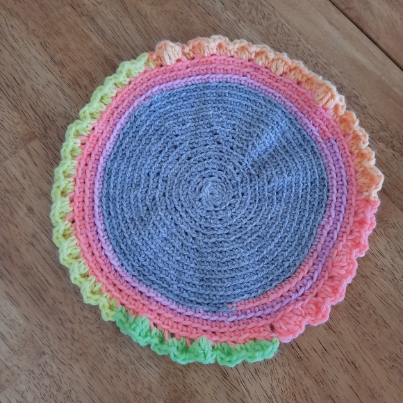 Colourful Neon Round Knit Table Doilies - Picture 5 of 10